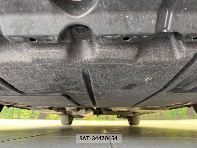Toyota VOXY 2023-09 8210902-19