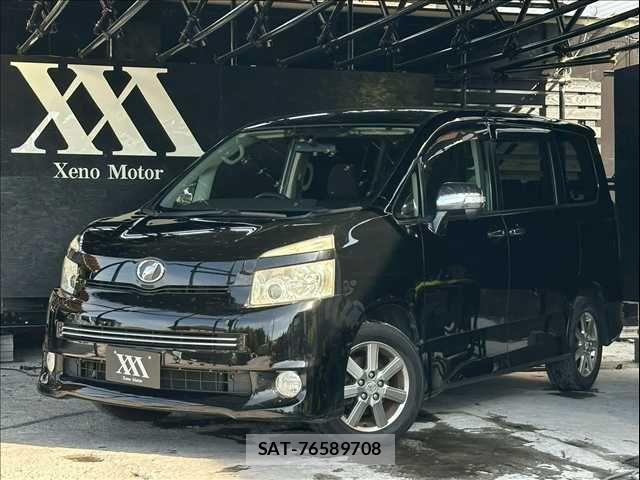 Toyota VOXY 2008-11 8210955-0