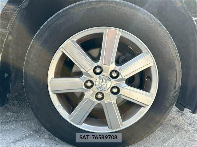 Toyota VOXY 2008-11 8210955-19