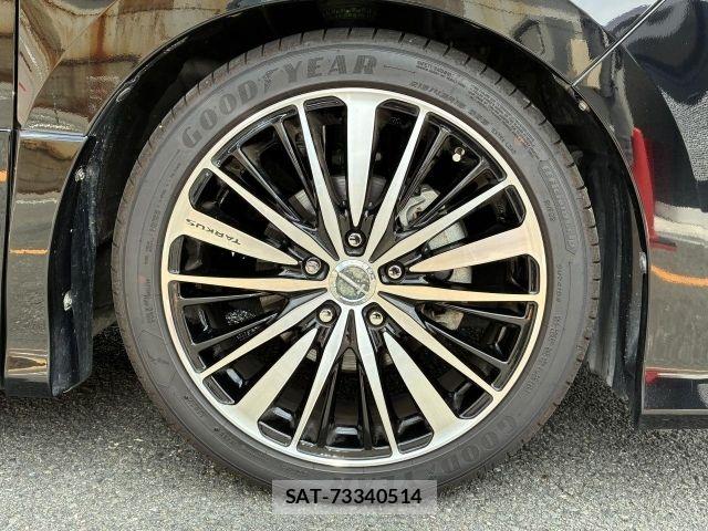 Toyota VOXY 2019-07 8210926-23