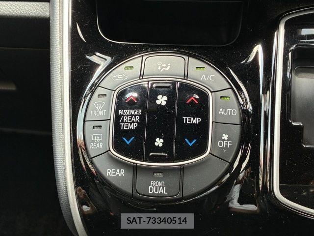 Toyota VOXY 2019-07 8210926-24