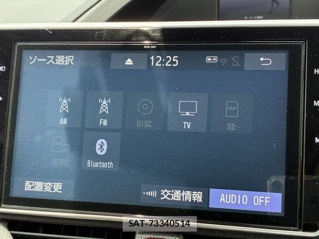 Toyota VOXY 2019-07 8210926-25