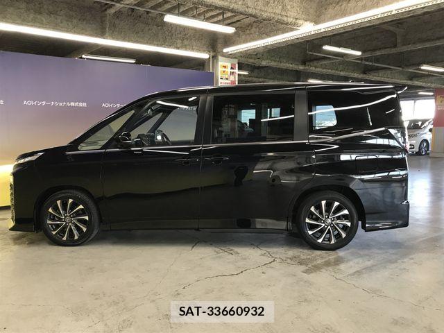 Toyota VOXY 2022-03 8210906-7