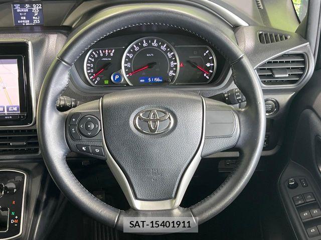Toyota VOXY 2015-09 8210942-11