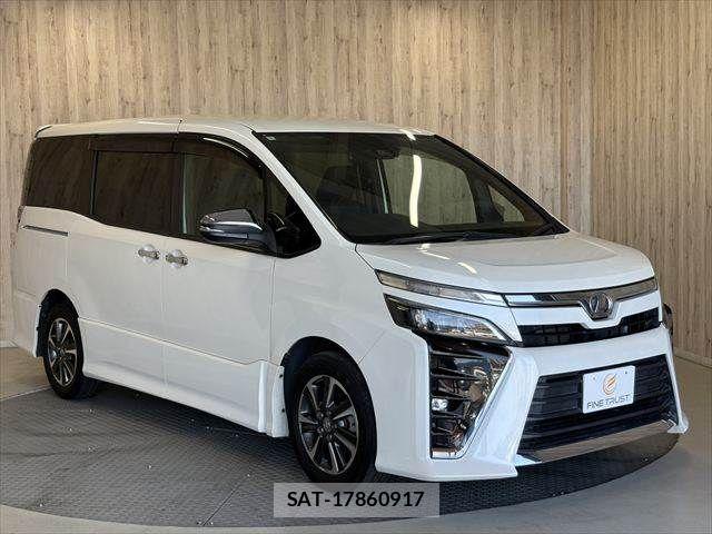 Toyota VOXY 2018-11 8210940-18