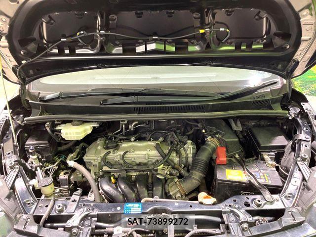 Toyota VOXY 2016-07 8210946-18
