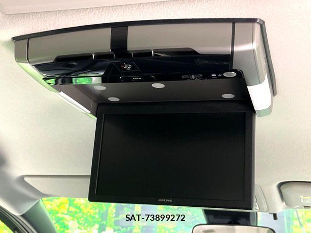 Toyota VOXY 2016-07 8210946-2