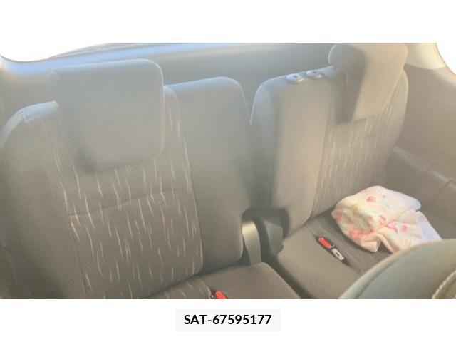 Toyota VOXY 2012-03 8210957-13