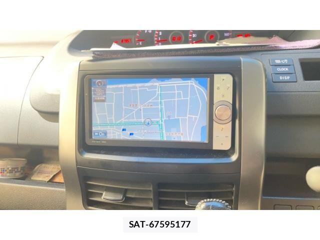 Toyota VOXY 2012-03 8210957-22