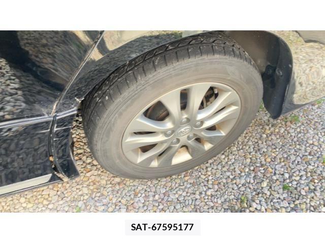 Toyota VOXY 2012-03 8210957-7