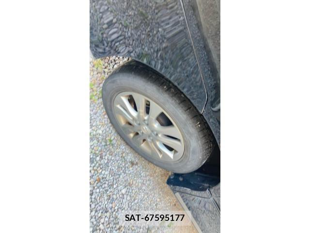 Toyota VOXY 2012-03 8210957-8
