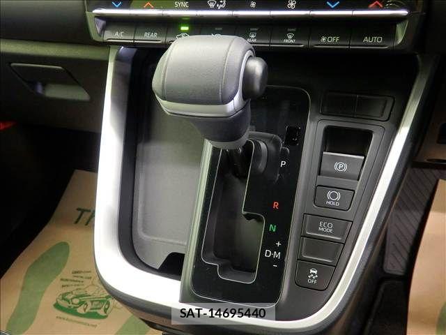 Toyota VOXY 2025-09 8210904-13
