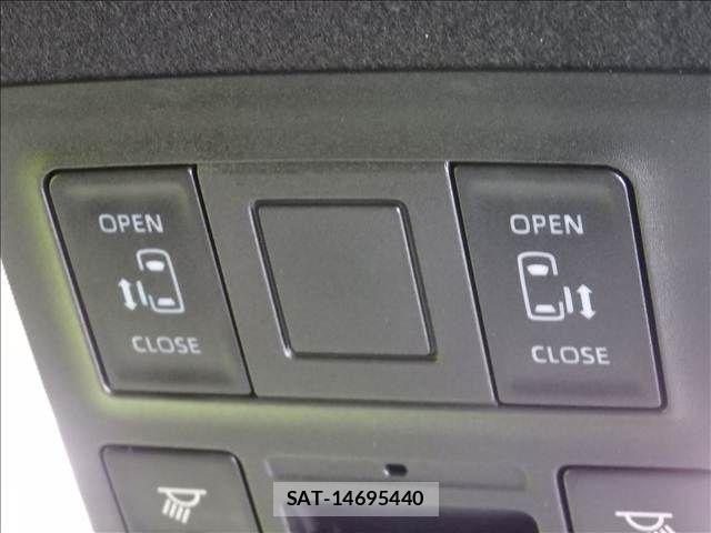 Toyota VOXY 2025-09 8210904-19