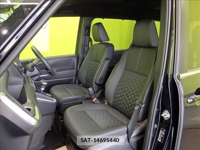 Toyota VOXY 2025-09 8210904-29