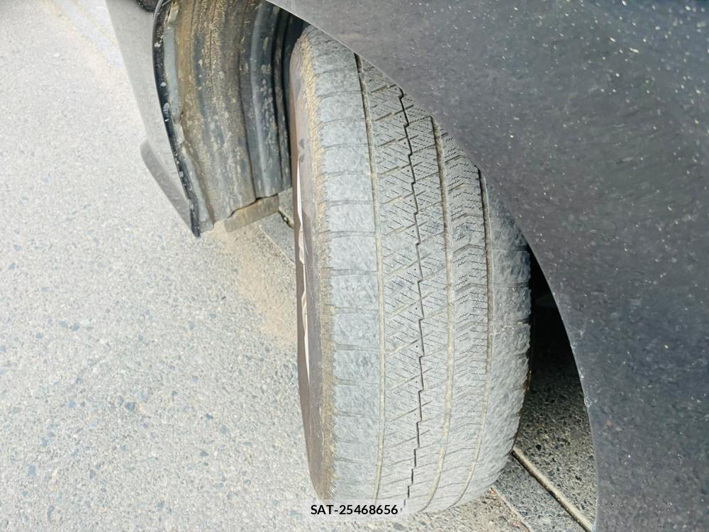 Toyota VOXY 2023-10 8080430-30