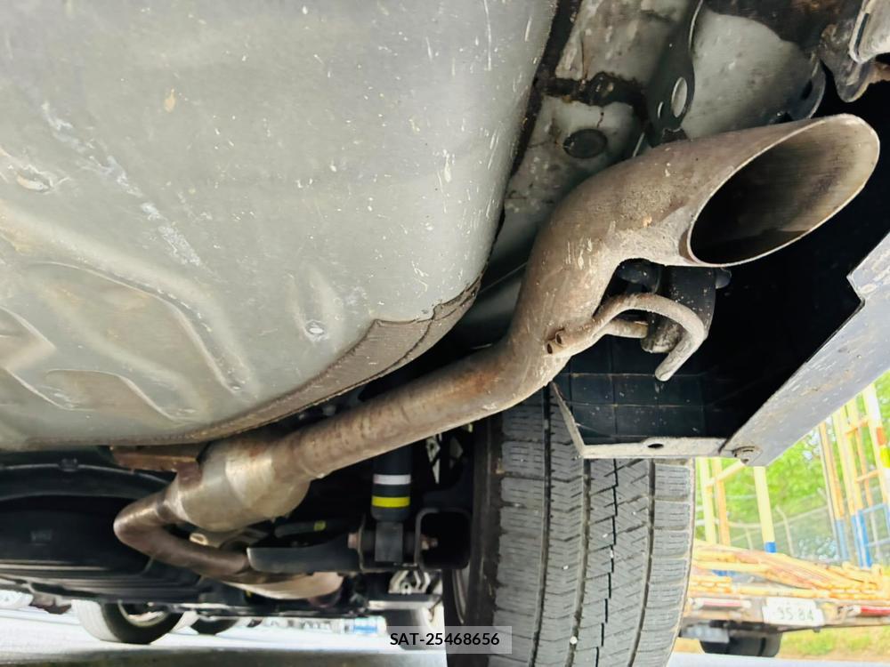 Toyota VOXY 2023-10 8080430-35