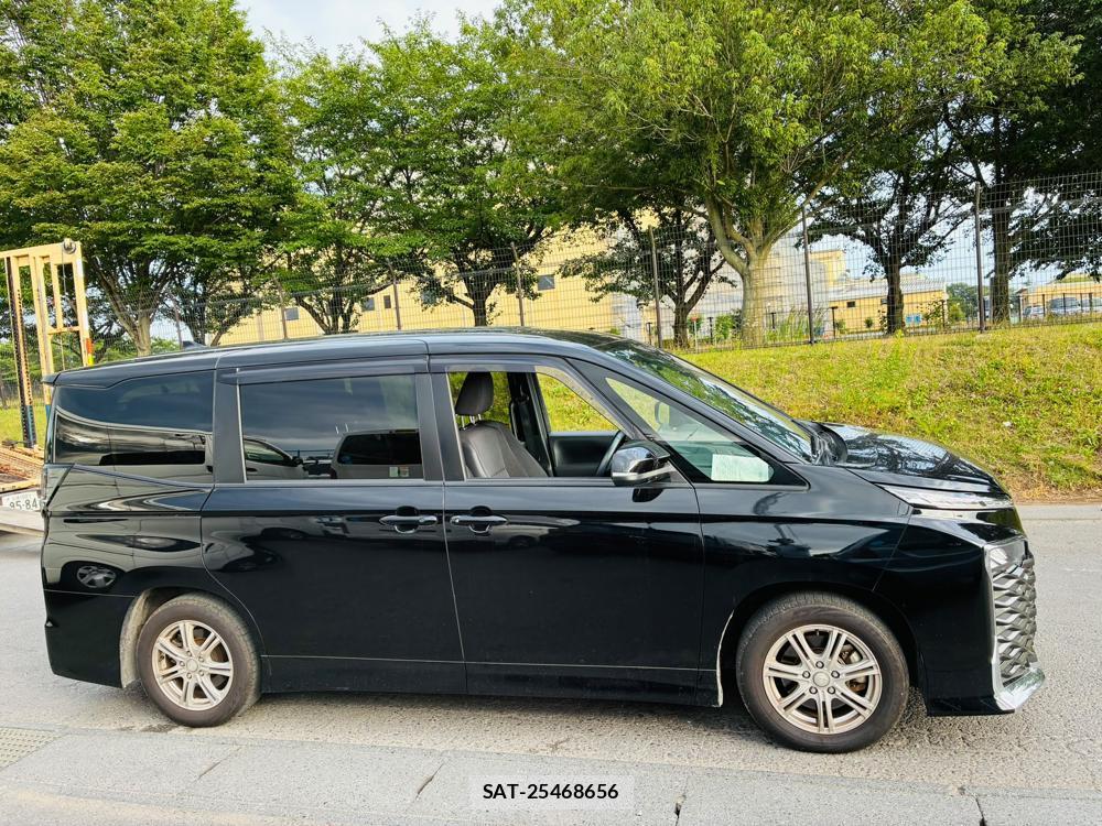 Toyota VOXY 2023-10 8080430-5