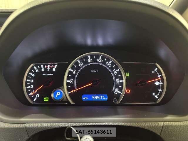 Toyota VOXY 2016-12 8210947-10