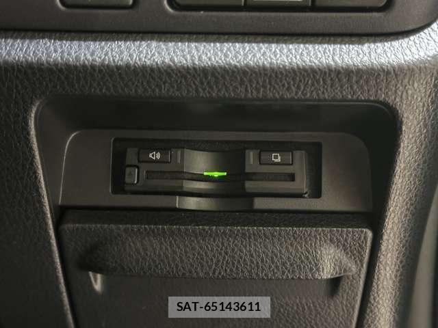 Toyota VOXY 2016-12 8210947-14