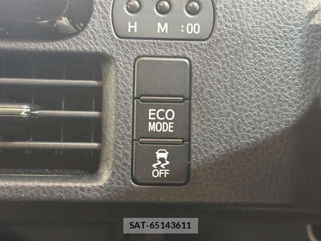Toyota VOXY 2016-12 8210947-15