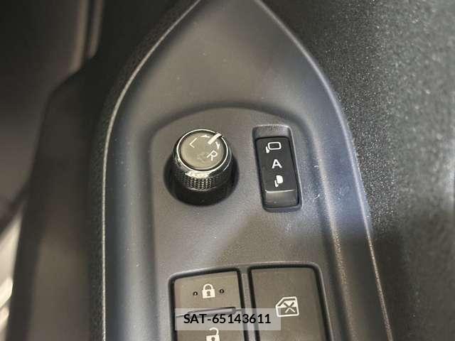 Toyota VOXY 2016-12 8210947-16