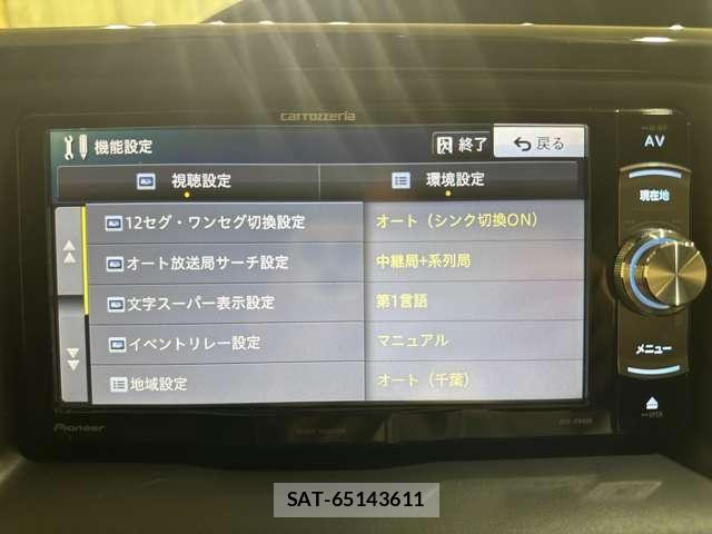 Toyota VOXY 2016-12 8210947-21