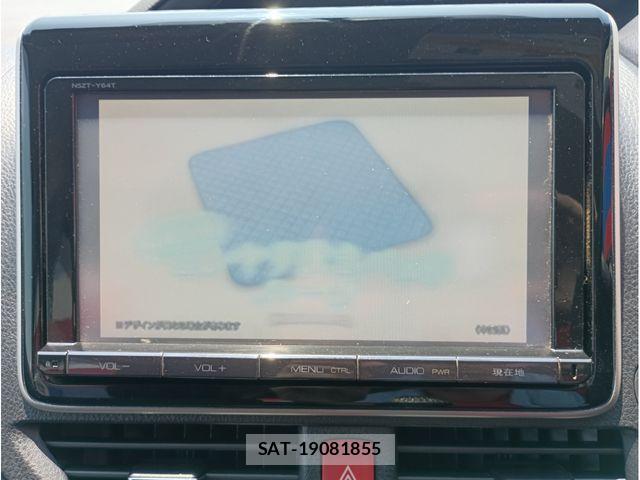 Toyota VOXY 2014-08 8210943-13
