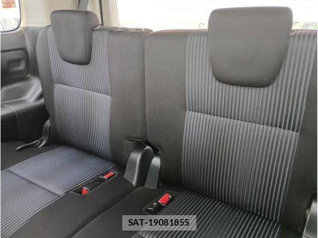 Toyota VOXY 2014-08 8210943-16