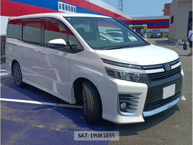 Toyota VOXY 2014-08 8210943-2