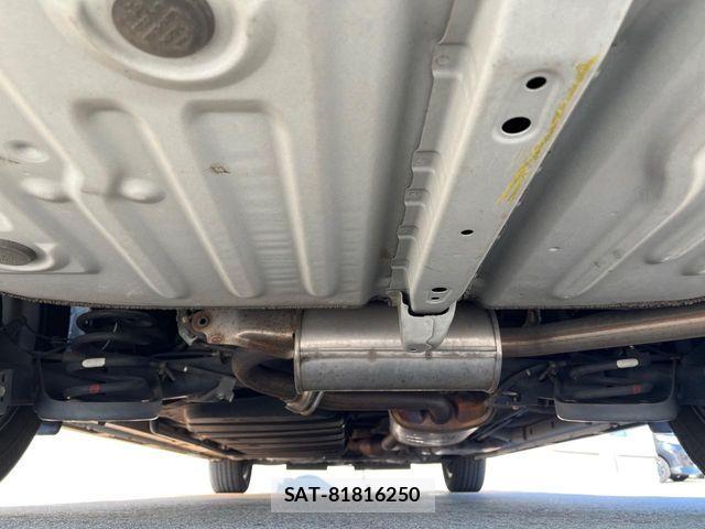 Toyota VOXY 2017-08 8210936-18