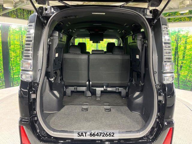 Toyota VOXY 2020-03 8210930-10
