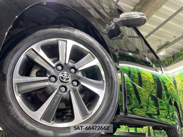 Toyota VOXY 2020-03 8210930-13