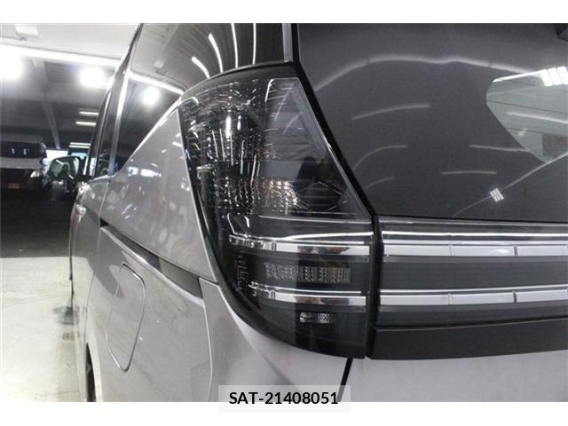 Toyota VOXY 2025-01 8210914-15