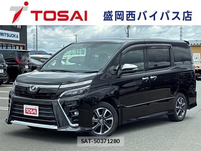 Toyota VOXY 2018-06 8210933-0