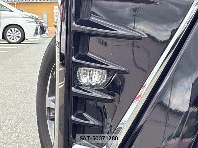 Toyota VOXY 2018-06 8210933-28