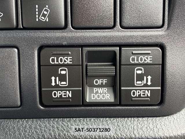 Toyota VOXY 2018-06 8210933-5