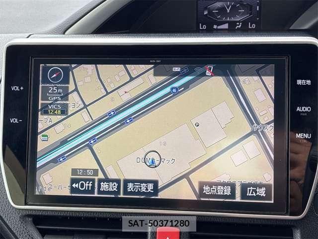 Toyota VOXY 2018-06 8210933-7