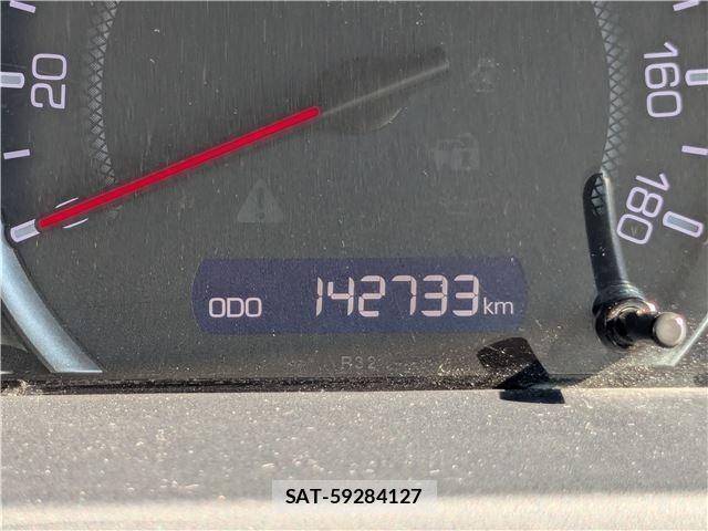 Toyota VOXY 2014-07 8210953-17