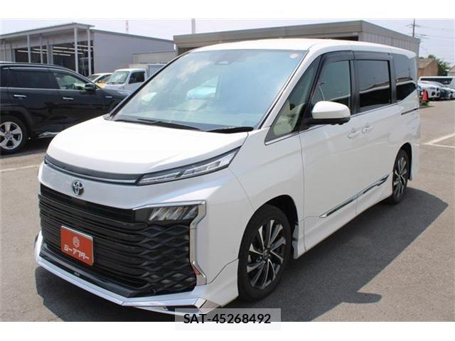 Toyota VOXY 2022-06 8210903-9