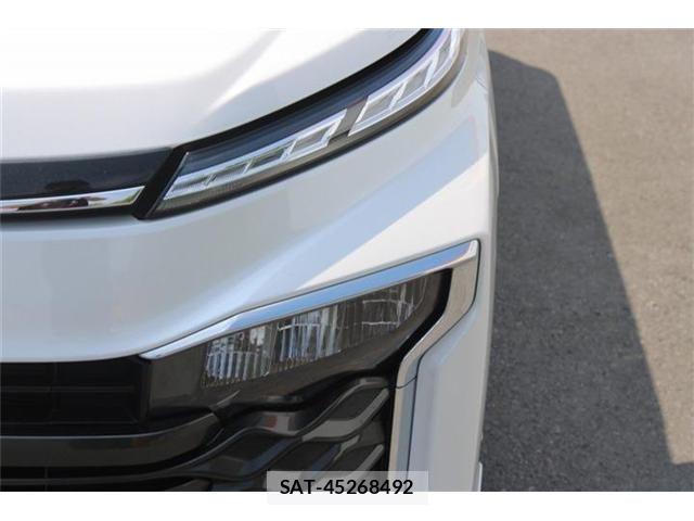 Toyota VOXY 2022-06 8210903-19