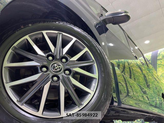 Toyota VOXY 2015-07 8210945-13