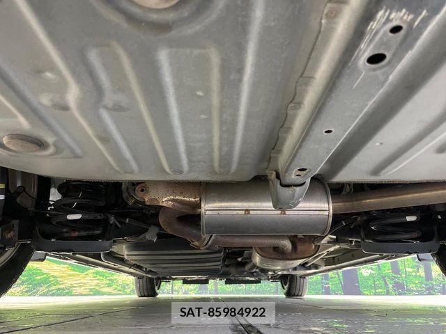Toyota VOXY 2015-07 8210945-19