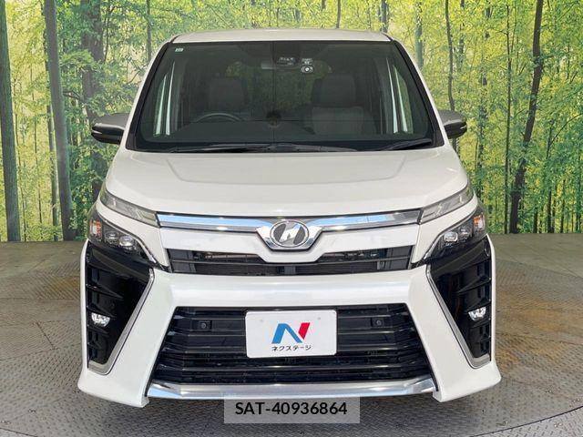 Toyota VOXY 2019-11 8210922-14
