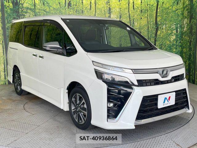 Toyota VOXY 2019-11 8210922-16