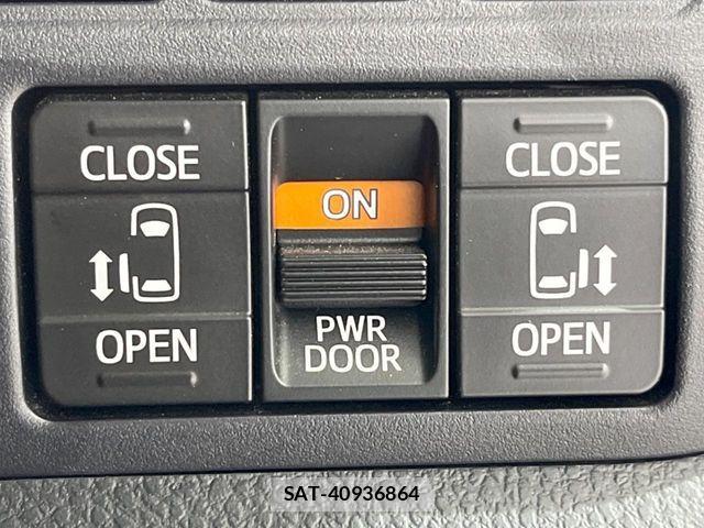 Toyota VOXY 2019-11 8210922-5