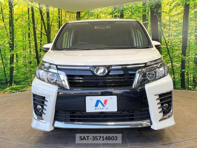 Toyota VOXY 2014-02 8210944-14