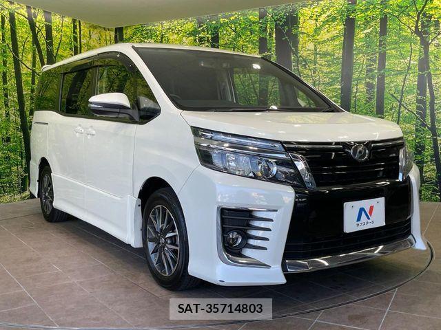 Toyota VOXY 2014-02 8210944-16