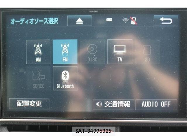 Toyota VOXY 2018-05 8210937-2