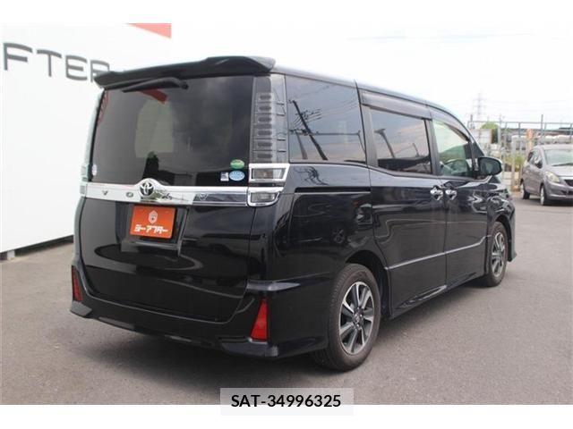 Toyota VOXY 2018-05 8210937-8
