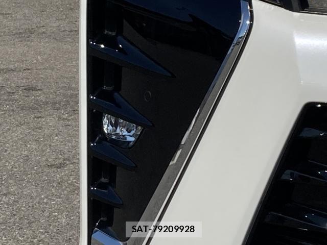 Toyota VOXY 2021-04 8210918-9